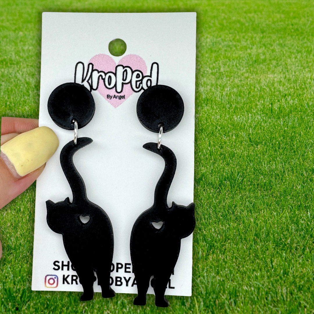 Heart Butt Cat Earrings