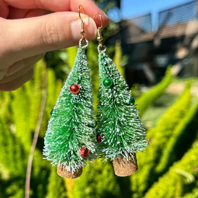 Christmas Tree Earrings - Kroped