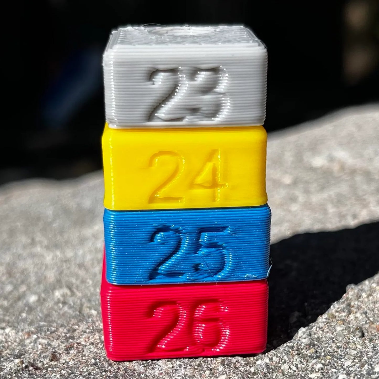 Plastic Sid Memory Block Hanger